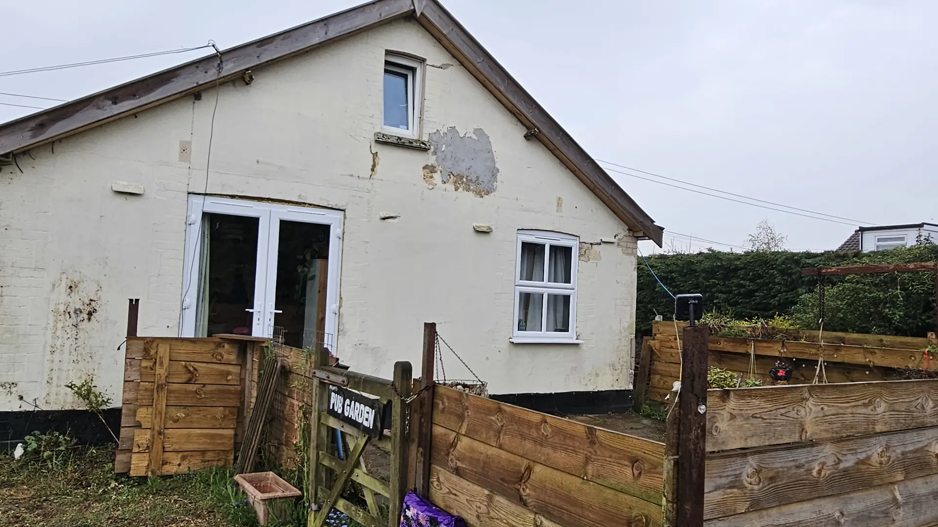 100mm Insulation Fixed To Solid Walled Bungalow In Woodbridge. Finished With Silicone Render1