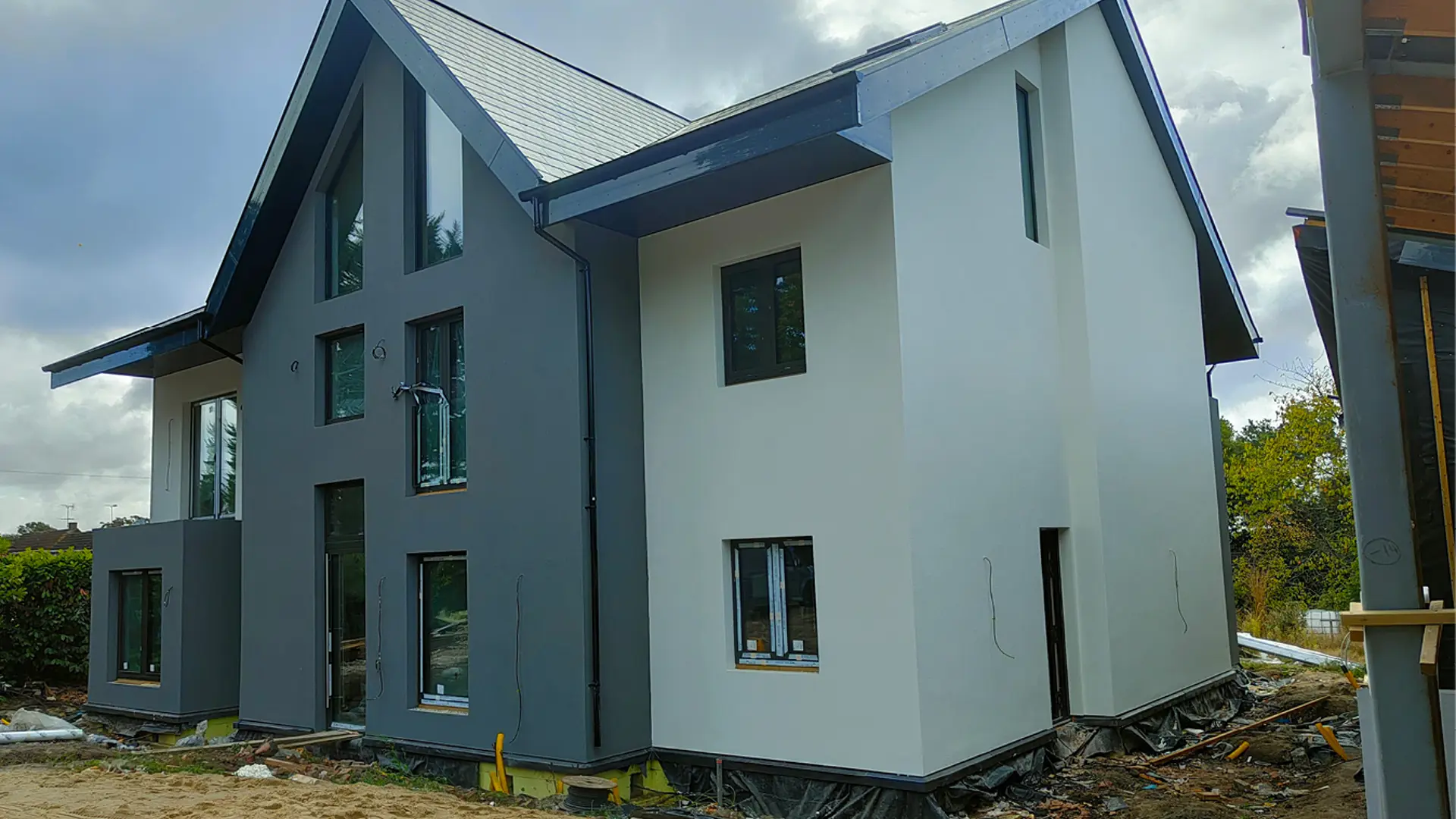 Quality Render - Silicone Render Braiswick (1)